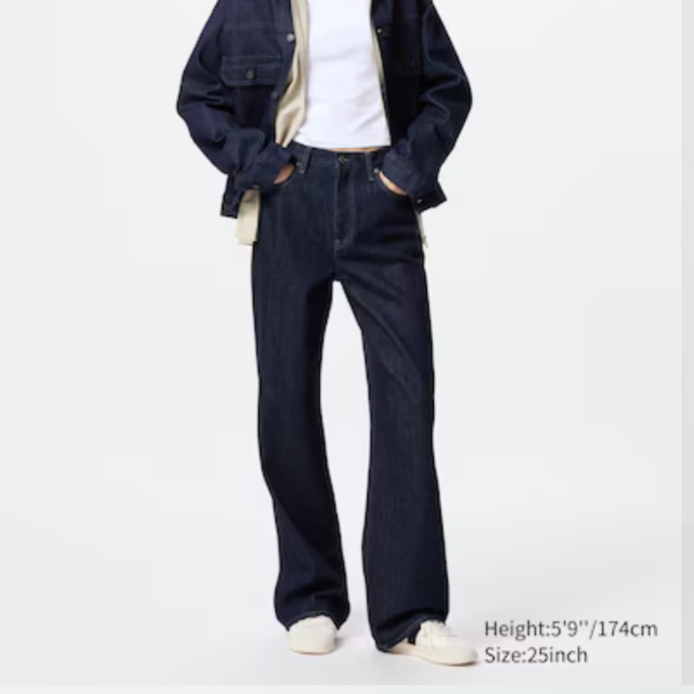 Uniqlo Wide Leg Straight Jeans